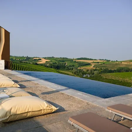 Montalbera Wine 4*